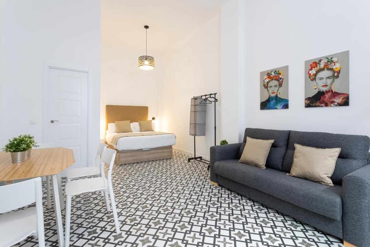 Holidays2Malaga Picasuss Loft New Built Close Huelin Beach And Promenade Dış mekan fotoğraf