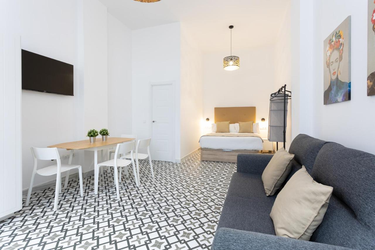 Holidays2Malaga Picasuss Loft New Built Close Huelin Beach And Promenade Dış mekan fotoğraf