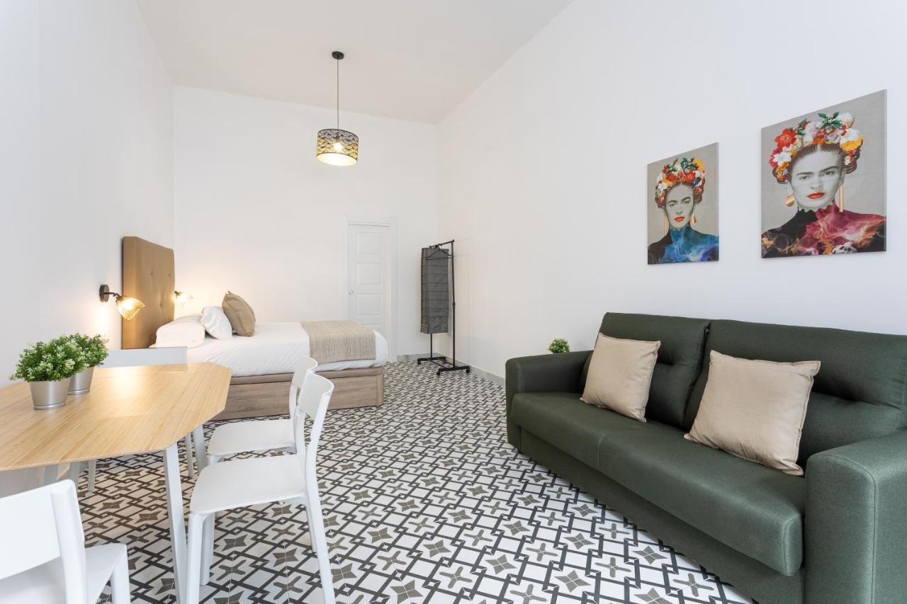Holidays2Malaga Picasuss Loft New Built Close Huelin Beach And Promenade Dış mekan fotoğraf
