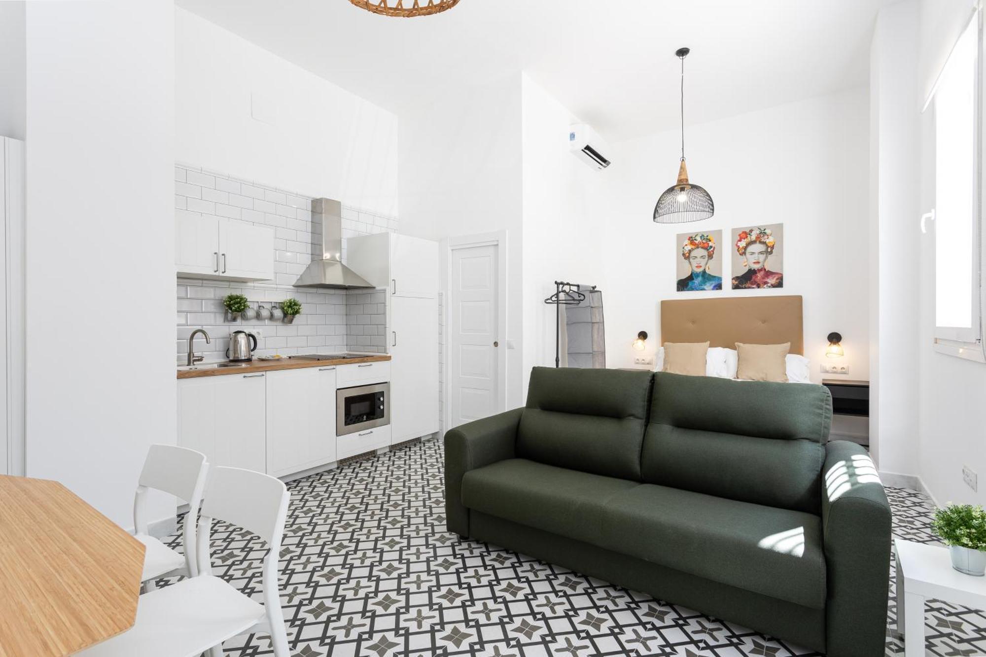 Holidays2Malaga Picasuss Loft New Built Close Huelin Beach And Promenade Dış mekan fotoğraf