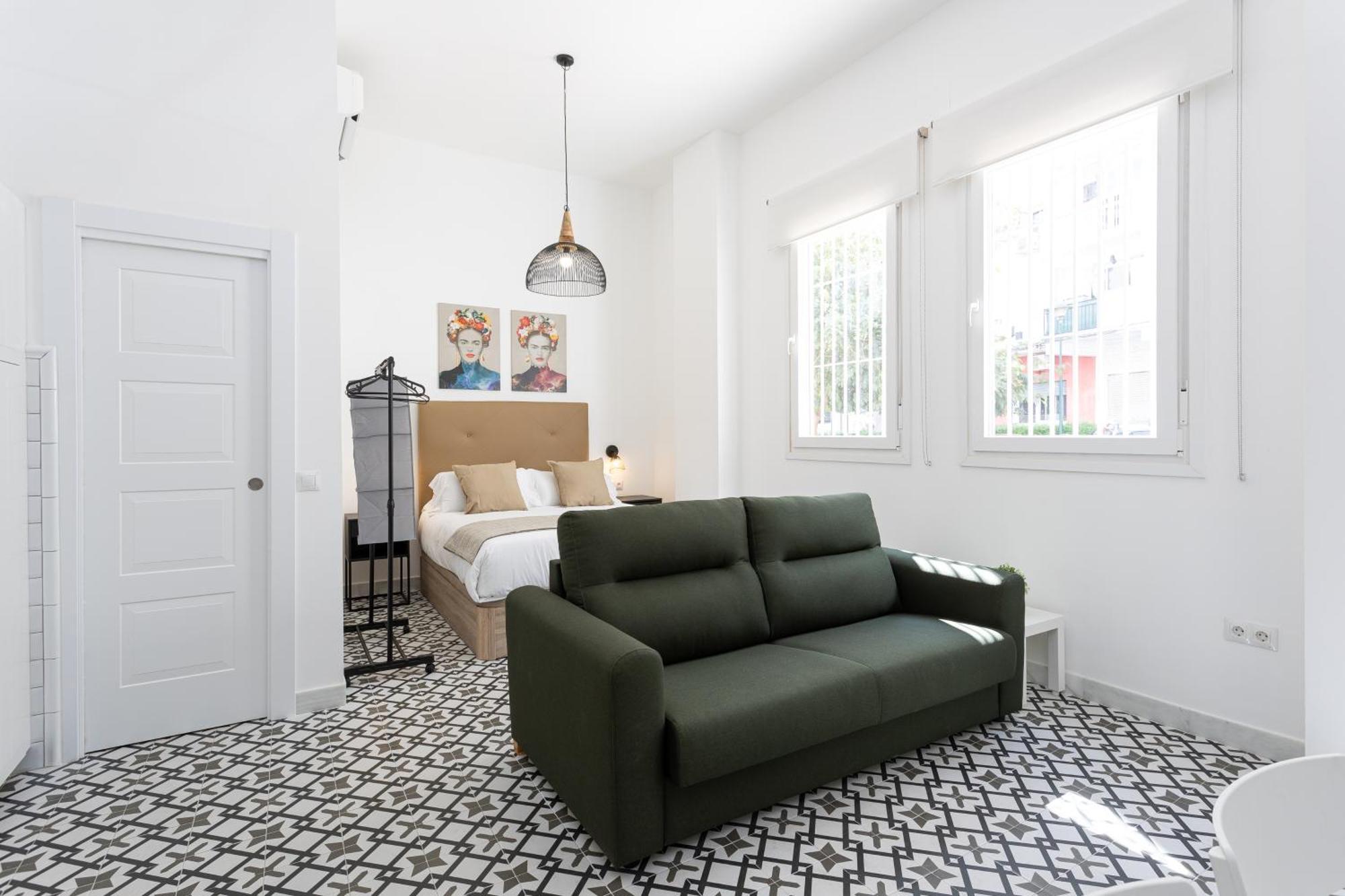 Holidays2Malaga Picasuss Loft New Built Close Huelin Beach And Promenade Dış mekan fotoğraf